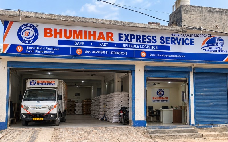 BHUMIHAR Express, Delhi